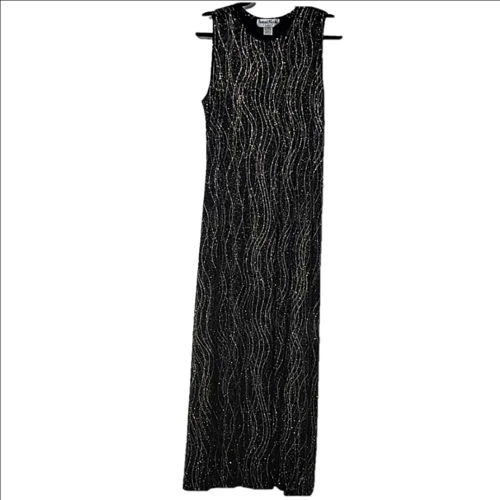 Ronni Nicole stunning gown